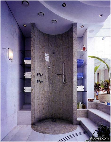 Многоуровневый потолок в дизайне ванной комнаты